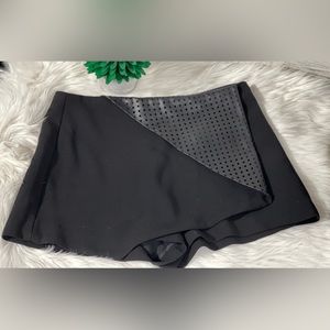 BCBGeneration / Skort / Size 6